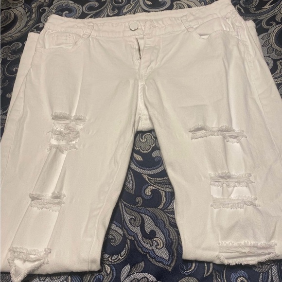 White Ripped Jeans - Picture 7 of 9